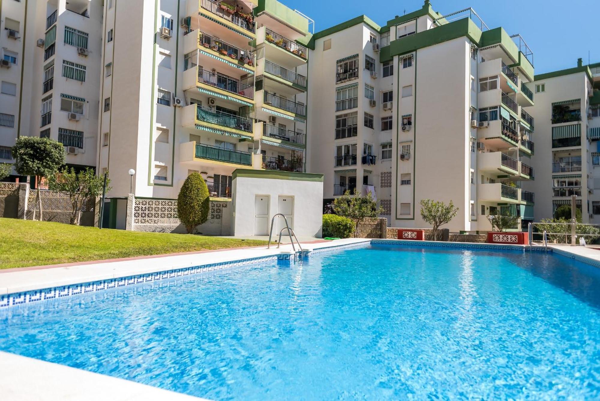 Torremolinos Yellow Fabuloso Andra Exterior foto
